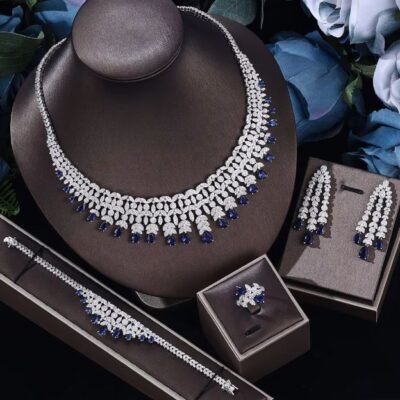 Jewelry & accessories