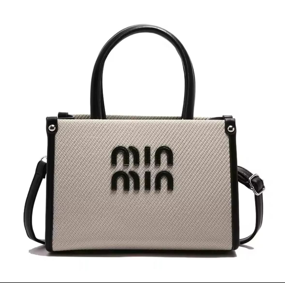 Fashion bag (medium size handbag with sling) ( QF )