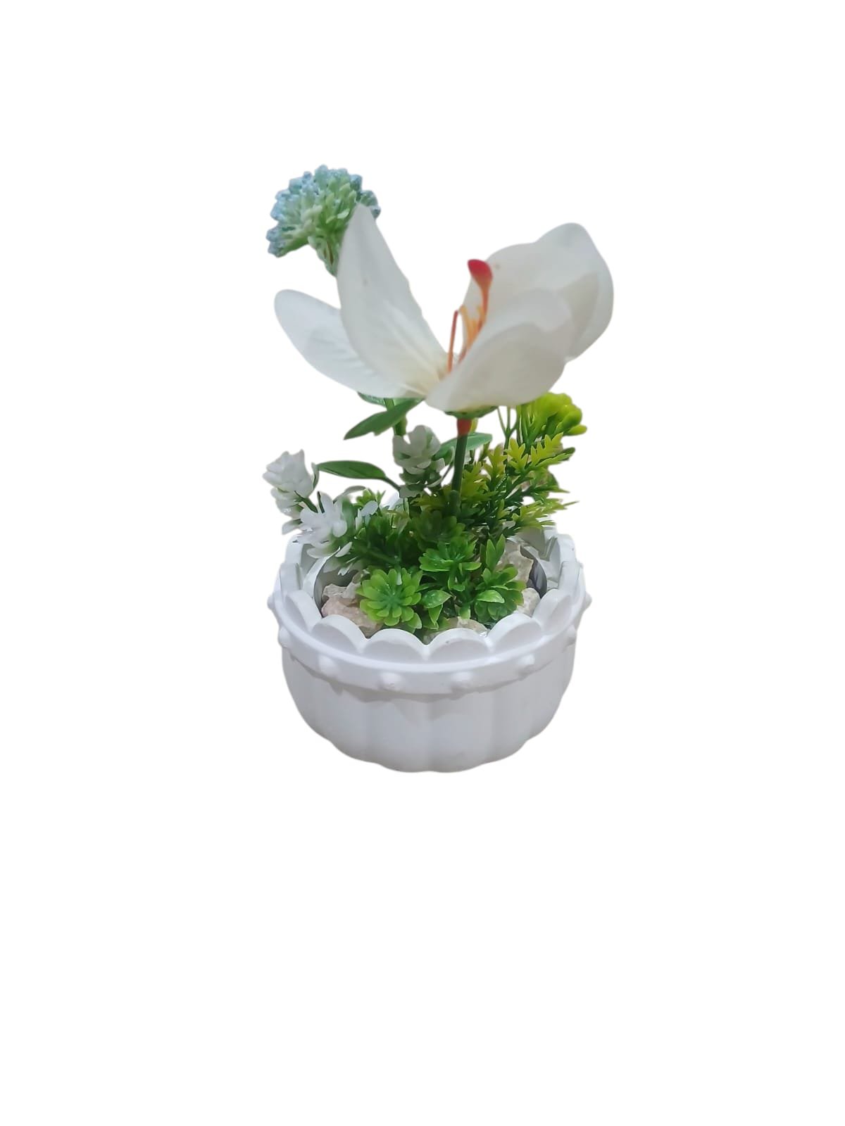 Handmade Flower Vase (with cute flower)