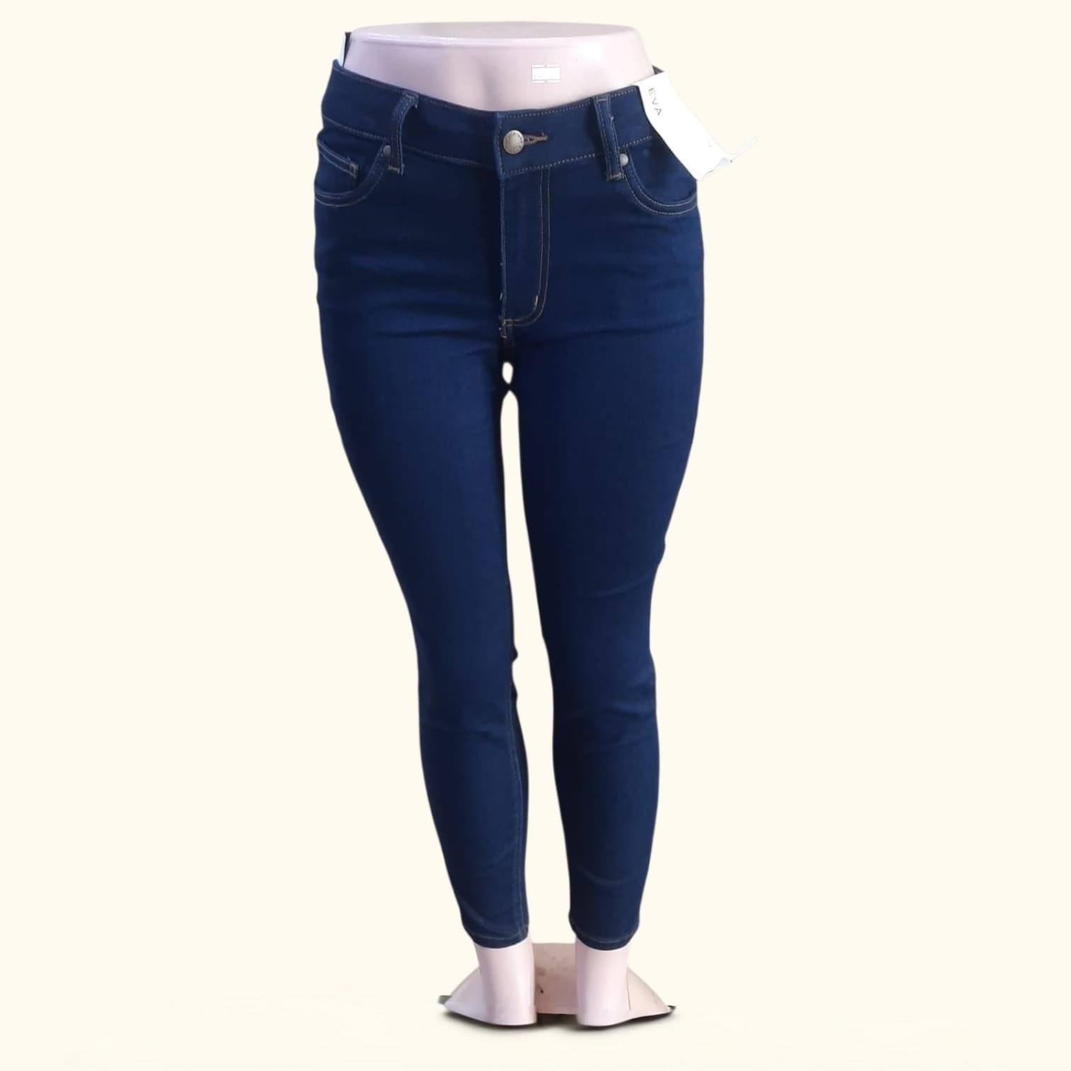 Women's Plain Design Skinny JeansWomen's Plain Design Skinny Jeans ( J )