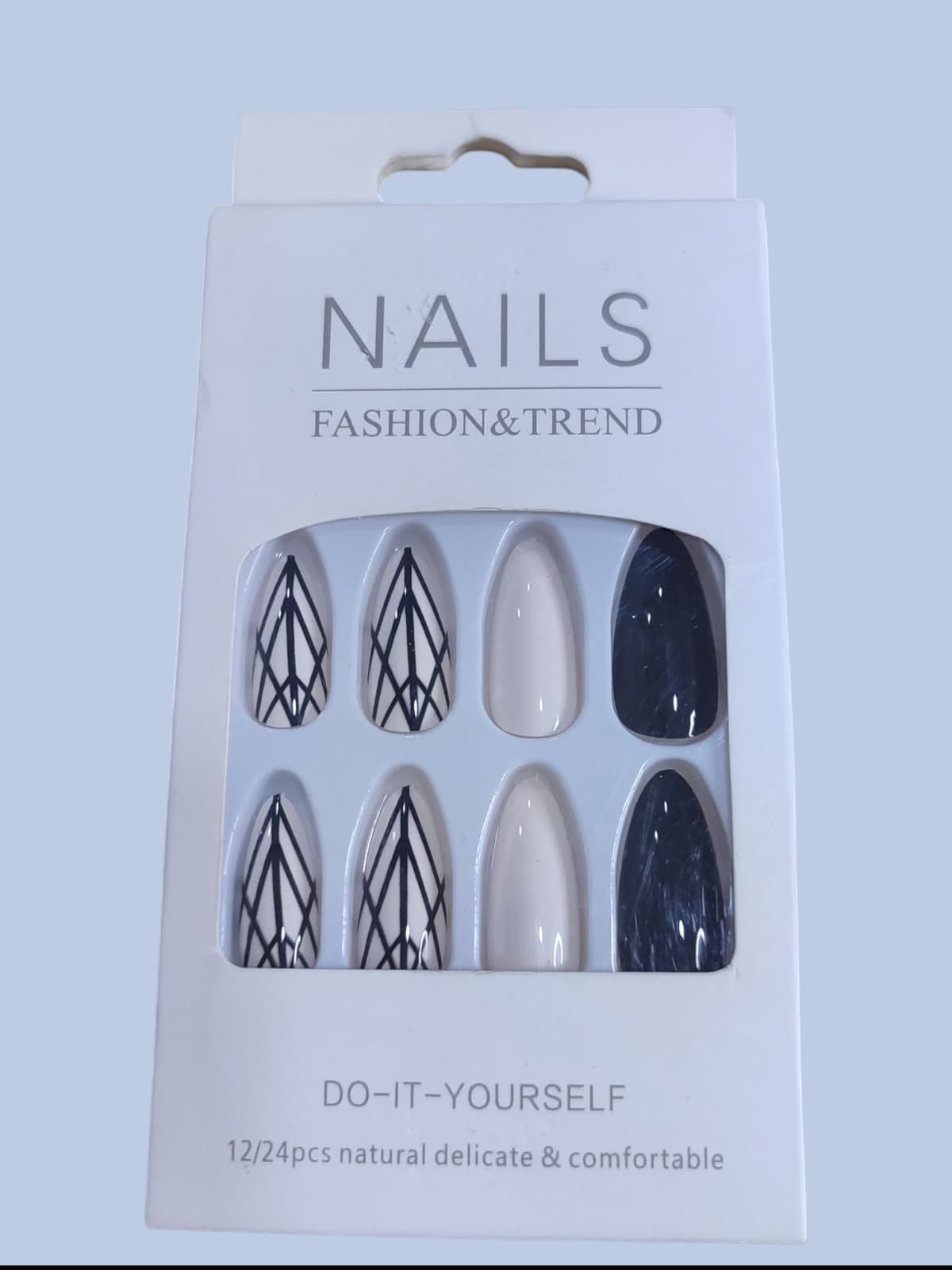 Long French Tip Design Fake Nails