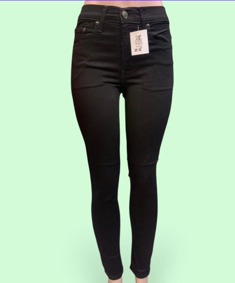 Women's Black Skinny Jeans ( J)